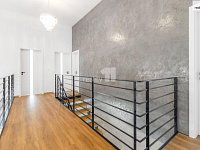 Pronájem domu 202m2, Vinná, Benice, Praha  - 21