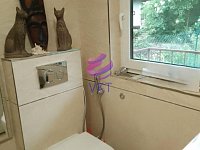 Prodej chaty 40 m2 , celoročně obyvatelné, Březová - Oleško, Praha - západ - koupelna 2.jpg