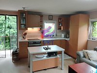 Prodej chaty 40 m2 , celoročně obyvatelné, Březová - Oleško, Praha - západ - kuchyn.jpg