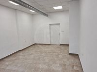 PRODEJ NEBYTOVÝCH PROSTOR, MASARYKOVA, HLUBOKÁ NAD VLTAVOU - 20220922_155616.jpg