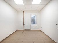 PRONÁJEM KOMERČNÍHO AREÁLU, LEDENICE, OKR. Č. BUDĚJOVICE - 25-10-22 Ledenice Komerční prostor Foto_08.jpg