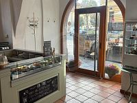 PŘENECHÁNÍ ZAVEDENÉ KAVÁRNY/ BISTRA LITTLE SISTER, ČB - IMG_5947.jpg