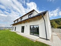 PRONÁJEM RODINNÉHO DOMU 5+KK SE ZAHRADOU, DUBIČNÉ, ČB