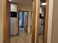 PRODEJ KRÁSNÉHO APARTMÁNU 2+KK, BENEŠOV NAD ČERNOU - 20251013_093020.jpg