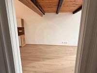 PRONÁJEM PROSTORNÉHO BYTU 3+KK, KARLA IV., ČESKÉ BUDĚJOVICE - WhatsApp Image 2025-11-18 at 09.48.24 (1).jpeg