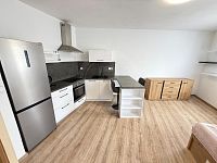 PRONÁJEM BYTU 1+KK, NÁMĚSTÍ ŠIMONA LOMNICKÉHO, ŠEVĚTÍN