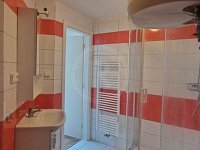 PRONÁJEM BYTU 1+KK, NÁM. BRATŘÍ ČAPKŮ, ROŽNOV, ČB - 20240820_165857.jpg