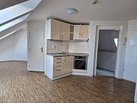 PRONÁJEM BYTU 1+KK, NÁM. BRATŘÍ ČAPKŮ, ROŽNOV, ČB