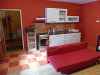 PRODEJ BYTOVÉHO DOMU SE 6 BYTY, STARÉ MĚSTO, NETOLICE - P1000347.JPG