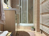 PRODEJ BYTOVÉHO DOMU SE ČTYŘMI BYTY, K. FLEISCHMANA, ČB - 14_PHOTO-2026-04-16-20-45-59.jpg