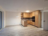 PRONÁJEM BYTU 2+KK SE ZAHRADOU, ŠROUBÁRENSKÁ, Č. BUDĚJOVICE