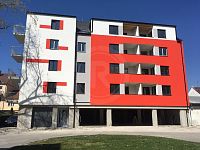 PRONÁJEM VNITŘNÍHO PARKOVACÍHO STÁNÍ, B. SMETANY, ČB - 93A2D040-EC49-4FDF-B44C-EF018DF452FD.jpeg