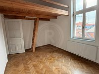 PRODEJ PROSTORNÉHO BYTU 3+KK, KARLA IV., ČESKÉ BUDĚJOVICE - WhatsApp Image 2025-11-18 at 09.48.26.jpeg