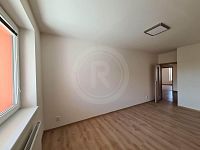 PRONÁJEM BYTU 4+KK S TERASOU, RIEGROVA, ČESKÉ BUDĚJOVICE - 20220614_141239.jpg