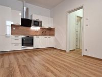 PRONÁJEM MODERNÍHO BYTU 2+KK, LIPENSKÁ, ČESKÉ BUDĚJOVICE