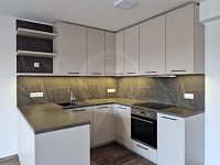 PRONÁJEM NOVÉHO BYTU 2+KK SE ZAHRADOU, PLATANOVÁ, ČB - 20260220_124310.jpg