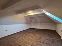 PRONÁJEM BYTU 2+1, HORNICKÁ, DOBRÁ VODA U Č. BUDĚJOVIC - 20220106_084533.jpg