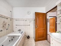 PRODEJ RODINNÉHO DOMU 4+1 S DVOUGARÁŽÍ, ROKYCANOVA, ČB - 26-02-24 ČB Rokycanova 589 RD Foto_16.jpg