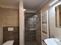 PRONÁJEM BYTU Č. 3, 2+KK, RIEGROVA, ČESKÉ BUDĚJOVICE - 20220601_133232.jpg