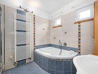 PRODEJ VELKÉHO BYTU 4+1, J. PLACHTY, ČESKÉ BUDĚJOVICE - 25-04-17 České Budějovice Byt Foto_29.jpg