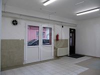 PRONÁJEM OBCHODNÍHO PROSTORU, LANNOVA TŘ., ČB - IMG_8850 x.jpg