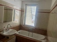 PRONÁJEM BYTU 4+KK S GARÁŽÍ A TERASOU, NA BARBORCE, DOBRÁ VODA U ČB - IMG_0763.jpg