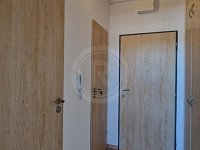 PRONÁJEM BYTU 2+KK, PAPÍRENSKÁ, ROŽNOV, ČB - 20260526_141845.jpg