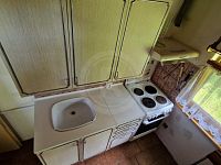 PRODEJ ZDĚNÉ CHATY S PERGOLOU, TRHOVÉ SVINY - 20260604_130023.jpg