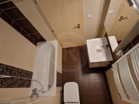 PRONÁJEM ZDĚNÉHO BYTU 2+KK, DOBROVODSKÁ, ČESKÉ BUDĚJOVICE - 20241120_114121.jpg