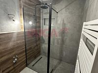 Prodej novostavby rodinného domu o dispozici 5kk a velikosti 142 m2 se zahradou v Kaplici - IMG_2675.jpeg