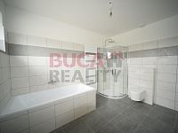 Prodej rodinného domu 5kk s terasou a zahradou v Roudném u Českých Budějovic - upravené.jpg