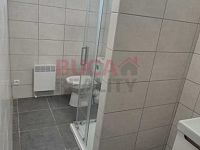 Moderní bydlení u Lipna: krásný zrekonstruovaný byt k pronájmu v Černé v Pošumaví - 10.jpg