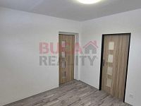 Moderní bydlení u Lipna: krásný zrekonstruovaný byt k pronájmu v Černé v Pošumaví - 4.jpg