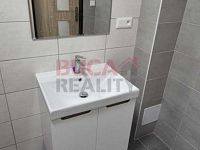 Moderní bydlení u Lipna: krásný zrekonstruovaný byt k pronájmu v Černé v Pošumaví - 9.jpg