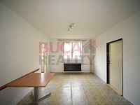 Pronájem bytu 3+1 s balkonem v Přídolí u Českého Krumlova - DSC_1597.jpg