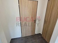 Pronájem startovacího bytu o dispozici 1kk (25m2) v klidné obci Kájov. - 383111246_328339639671169_4238349576745559567_n.jpg