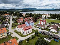 Prodej bytu 1+kk v novém projektu v Černé Pošumaví budova B 2.podlaží - BD z výšky.jpg