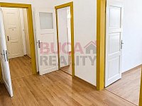 Prostorný byt 3+1, 93 m² + vlastní sklep 12 m² – centrum Českých Budějovic - U Trí Lvů (1).jpg