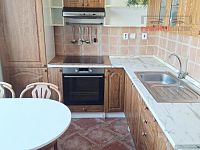 Prodej bytu v OV 2+1 s lodžií, šatnou a sklepem ul. Jakuba Obrovského Brno-Bystrc - kuchyň 2.jpg