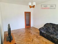 Prodej bytu v OV 2+1 s lodžií, šatnou a sklepem ul. Jakuba Obrovského Brno-Bystrc - obyvák2.JPG