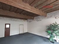 Městský dům v centru Jihlavy, 3NP, bydlení i komerce, volné prostory - Volný prostor 2NP