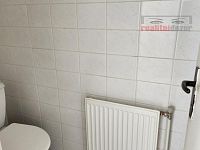 Městský dům v centru Jihlavy, 3NP, půda, sklep, komerce i bydlení, volné prostory - 20251002_121405.jpg