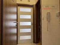 Pronájem zařízeného bytu 1+kk, vel. 22 m2 ul. Rakovecká, Brno - Bystrc - IMG_9089.jpeg