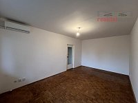 Prodej bytu v OV 2+1, vel. 58 m2 s balkonem a sklepem ul. Hlavní, Otrokovice - Kvítkovice - IMG_0325.jpg