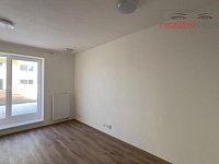 Pronájem bytu 1+kk s terasou 65 m² – Brno‑Žebětín, Křepelčí - IMG_0503.jpeg