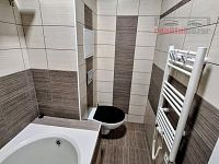 Pronájem zrekonstruovaného zařízeného bytu 2+kk se šatnou a sklepem Veverská Bítýška - 20251220_104853~2.jpg