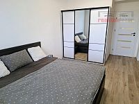 Pronájem zrekonstruovaného zařízeného bytu 2+kk se šatnou a sklepem Veverská Bítýška - 20251220_105154~2.jpg