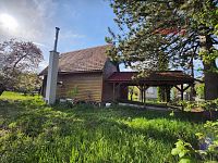 Pronájem oplocené zahrady s chatou, 941 m2, veškeré IS, udírna, k.ú. Bohunice - 20250423_170501_resized.jpg