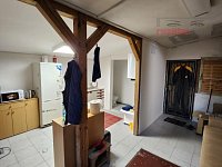 Pronájem oplocené zahrady s chatou, 941 m2, veškeré IS, udírna, k.ú. Bohunice - Přízemí chata