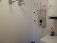 Říčky v O.h. - byt 49m2 + terasa 6 m2, kompletně vybavený, možnost koupě parkovacího místa - Držák na lyže + vysoušeč